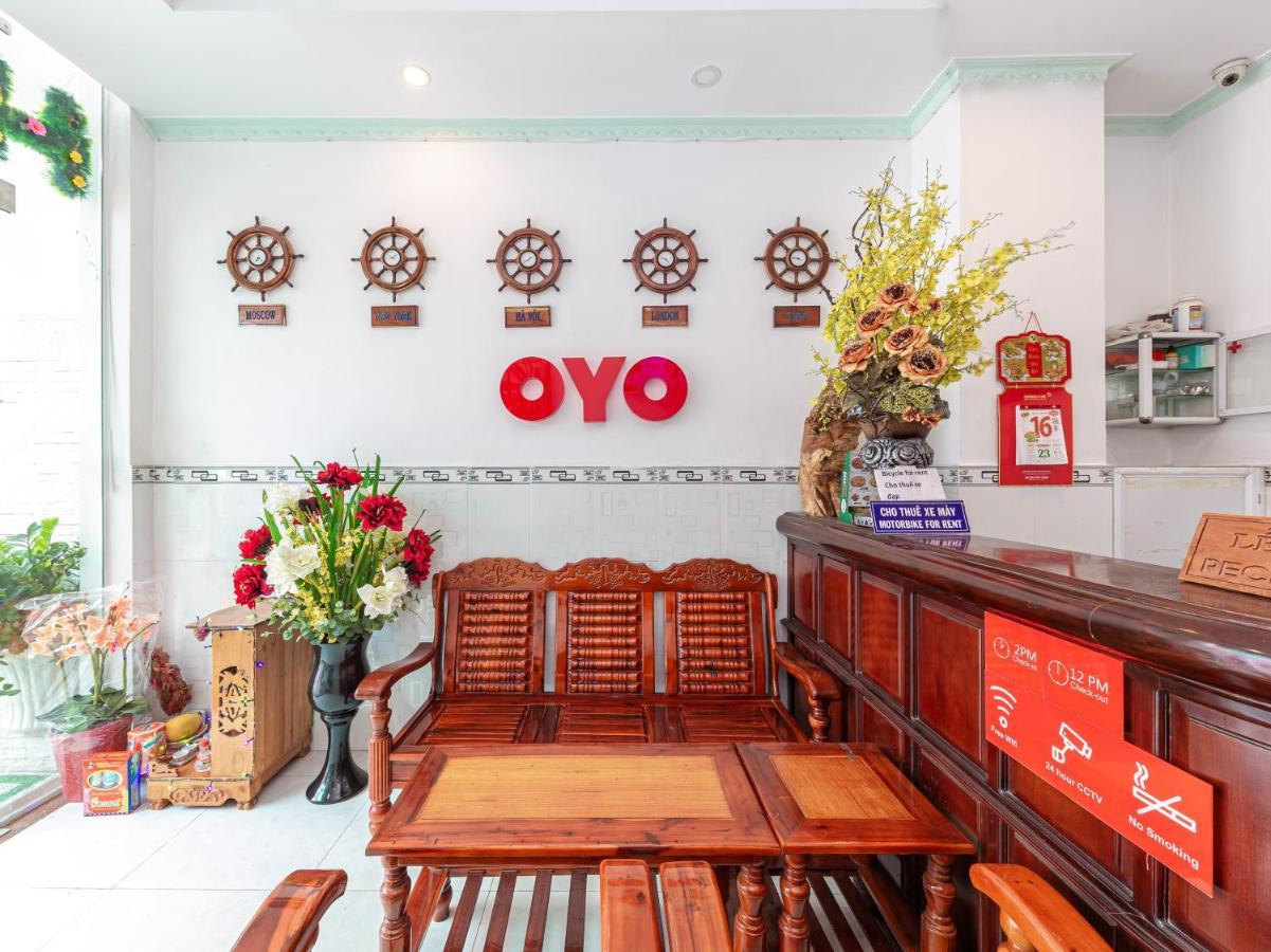 Oyo 828 Hoa Giay Hotel Nha Trang Exterior photo